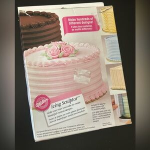 Wilton Icing Sculptor Set 65-pieces